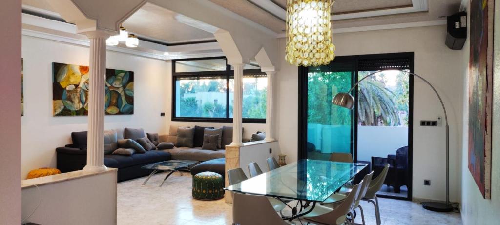 APPARTEMENTS NIA CONFORT, Plein centre ville, avec TERRASSE