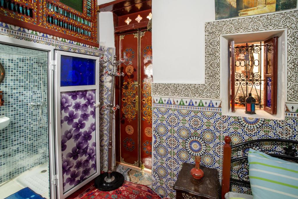 Dar Enouiina