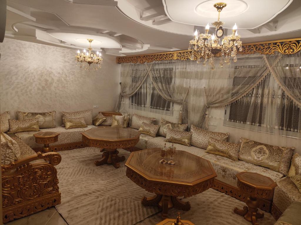 Modern suite BJ