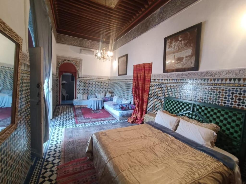 suite in a XVIIIe palace